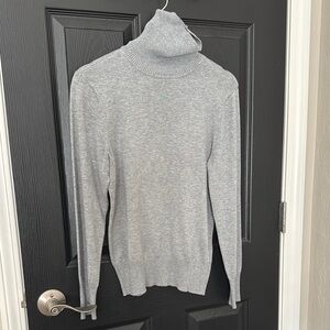 Time & Tru Gray Turtleneck Sweater
